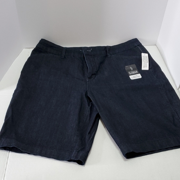 St. John's Bay Dark Navy Flat Front Shorts - Picture 1 of 4